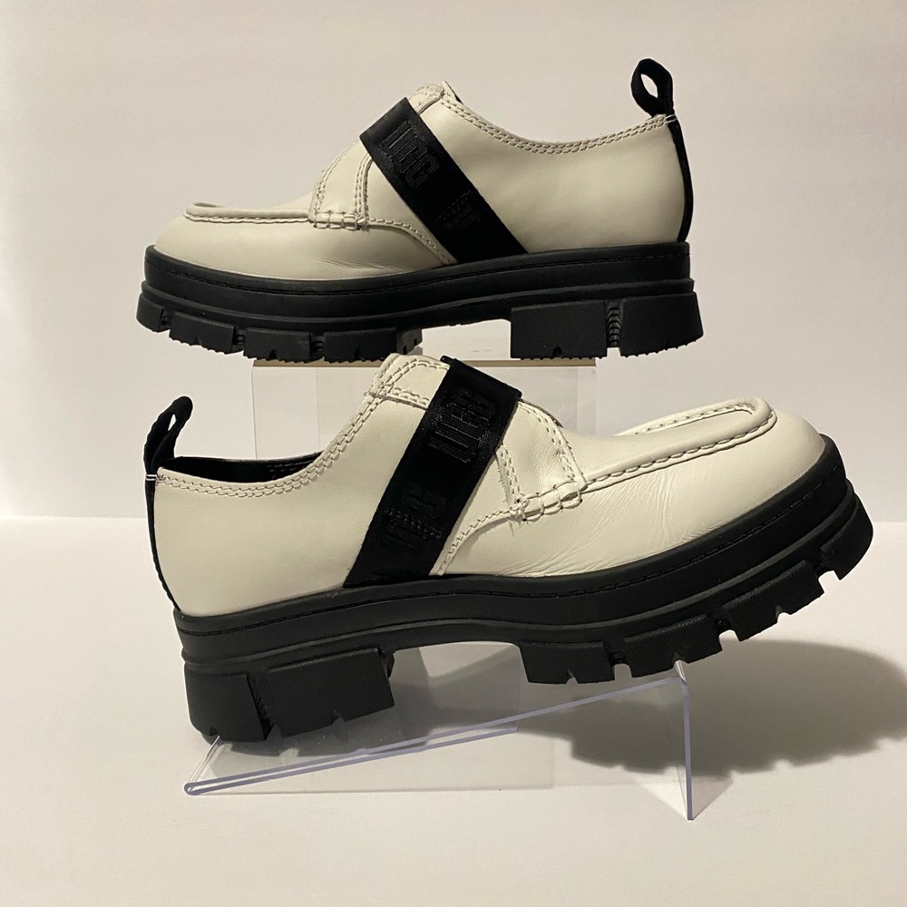 UGG Ashton Platform Strap Loafers white Leather Chunky Lug Sole Women’s 7 NEW - Picture 3 of 10